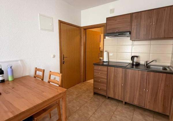 Chorvátsko, ostrov Vir - Na predaj zariadený apartmán s výhľadom na more!
