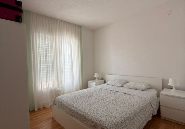 Chorvátsko, ostrov Vir - Na predaj zariadený apartmán s výhľadom na more!