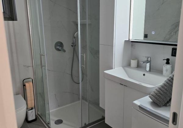 Chorvátsko - Apartmán so záhradou len 40m od mora