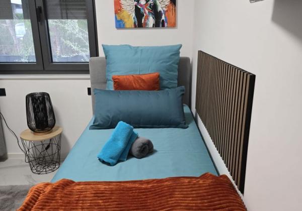 Chorvátsko - Apartmán so záhradou len 40m od mora