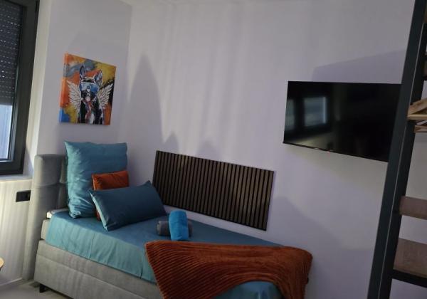 Chorvátsko - Apartmán so záhradou len 40m od mora