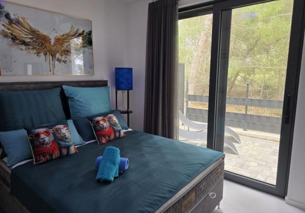 Chorvátsko - Apartmán so záhradou len 40m od mora