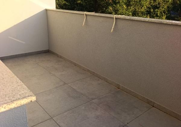 Chorvátsko - Novostavba apartmánu v tichej lokalite blízko lesa v Nin - Zaton