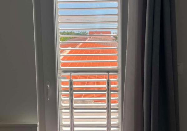 Chorvátsko, ostrov Vir - Na predaj 3 izbový apartmán s výhľadom na more!