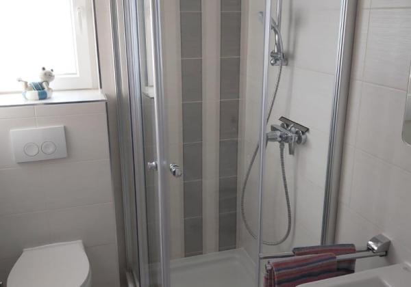 Chorvátsko, ostrov Vir - Na predaj penthouse so strešnou terasou !