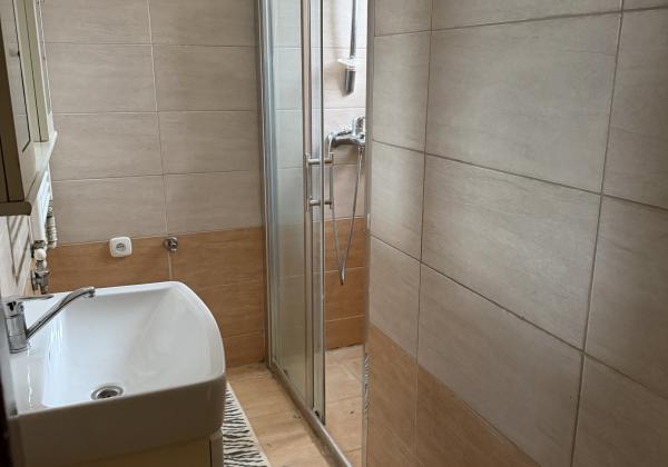 --Znížená cena -- Rodinný dom na predaj Brezno - Mazorníkovo