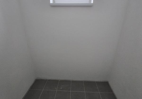 SLNEČNÝ 3-IZBOVÝ BYT V NOVOSTAVBE S PRÉMIOVOU KUCHYŇOU A PARKOVANÍM