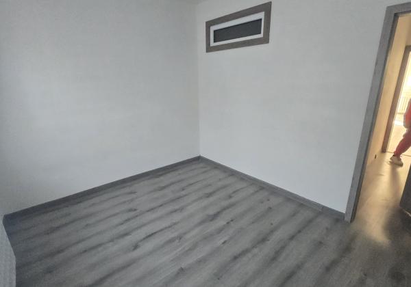 EXKLUZÍVNE: Štýlový 2,5-izbový byt s balkónom v príjmenej lokalite