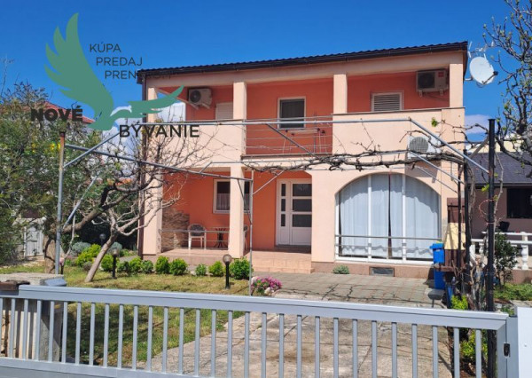 Na predaj dom s 3 apartmánmi len 250m od mora, Chorvátsko - Vir