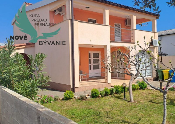 Na predaj dom s 3 apartmánmi len 250m od mora, Chorvátsko - Vir