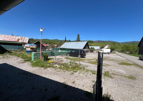 Pozemok 237 m2 na predaj - Pohronská Polhora, vhodný na podnikanie
