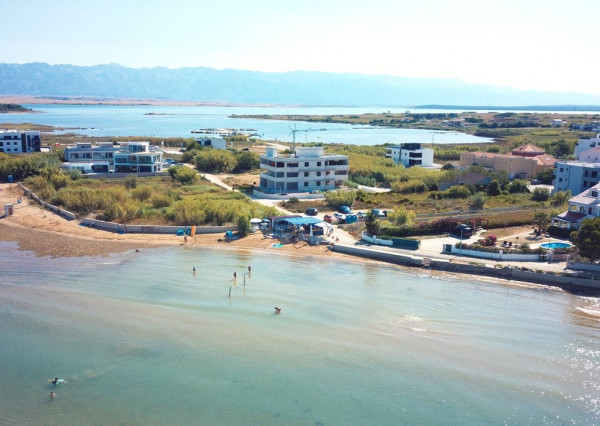 Chorvátako- Apartmán s bazénom a záhradou, 50m od mora- Privlaka