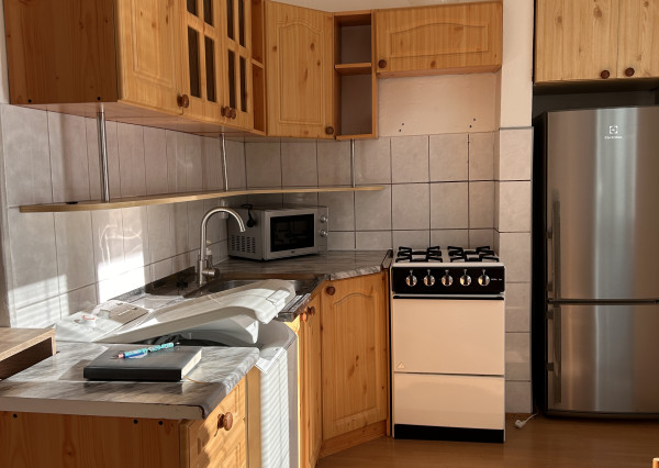 Prenájom - 2 izbový byt vo Valaskej