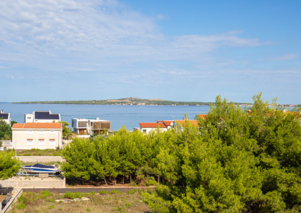 Chorvátsko - PRIVLAKA - dom s bazénom vo výbornej lokalite -panoramatický výhľad na more!