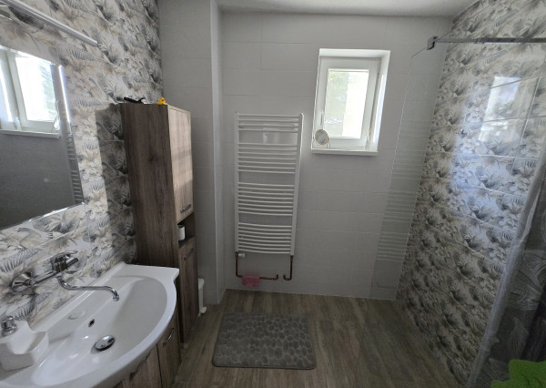 Rodinný dom PO REKONŠTRUKCII - VÝBORNÁ CENA - BREZNO