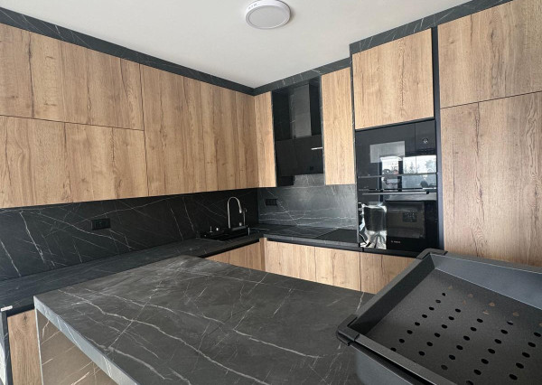 Chorvátsko - Kompletne zariadená novostavba len 50m od mora v Privlake