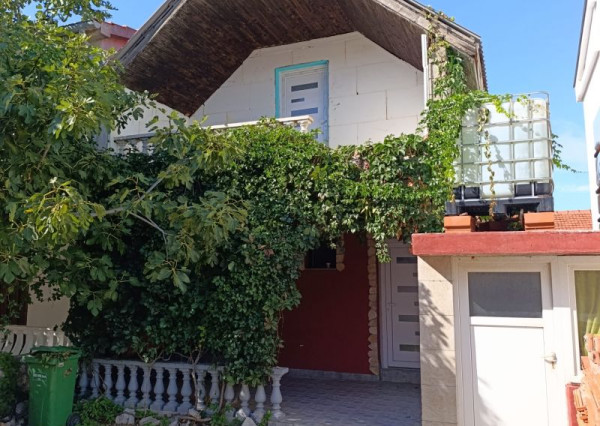 Chorvátsko na predaj: Rodinný dom na ostrove Vir – Len 120 m od mora!