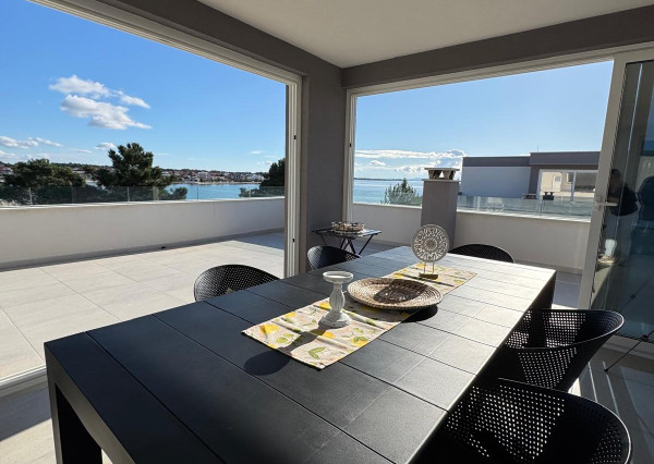 Chorvatsko - Novostavba zariadená len 30m od mora- Vir -Prezida