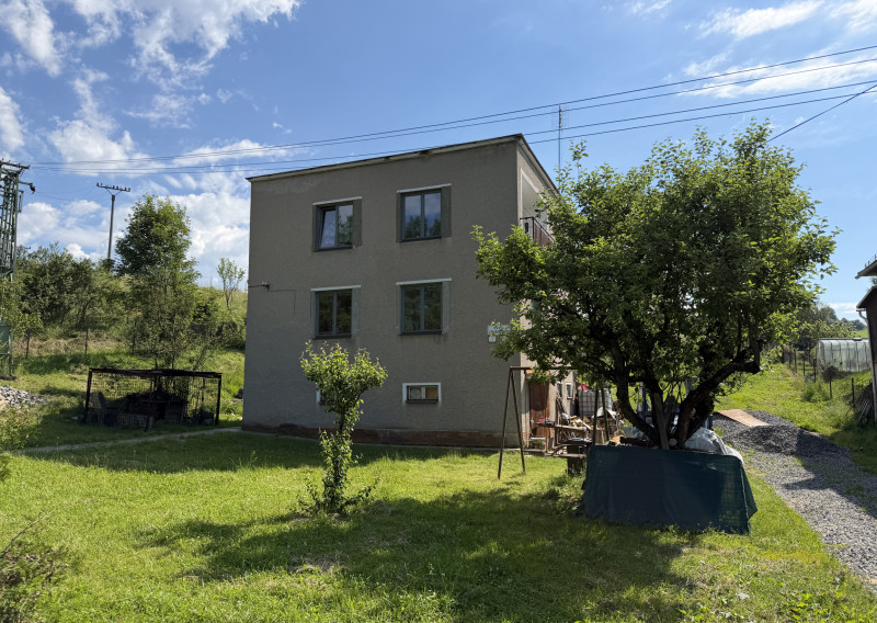 --Znížená cena -- Rodinný dom na predaj Brezno - Mazorníkovo